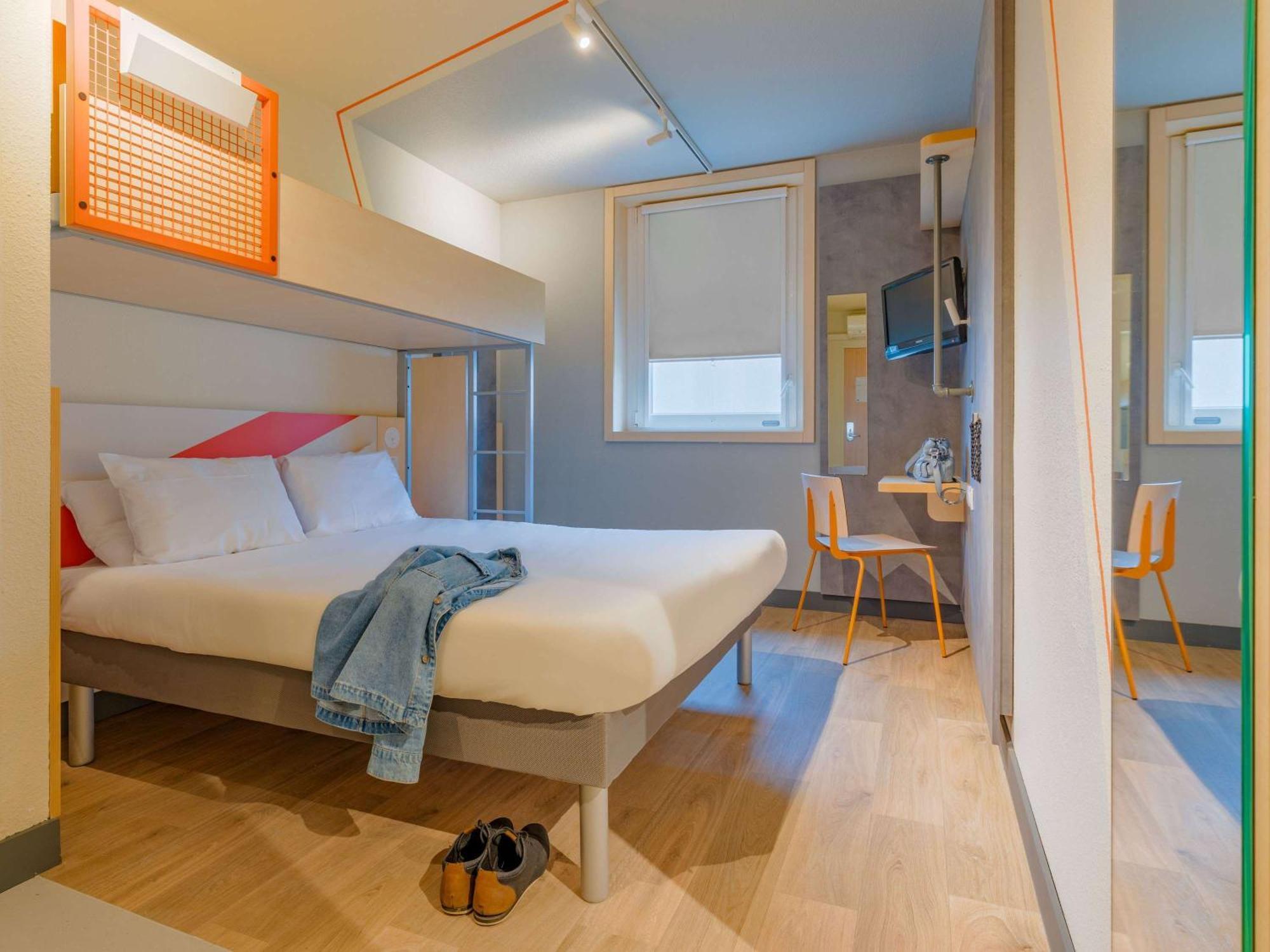 Ibis Budget Lyon Est Saint Quentin Fallavier Exterior photo
